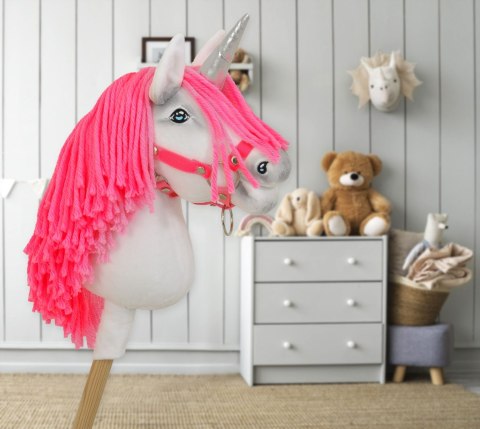 Hobby Horse Jednorożec na kiju biały, grzywa neon róż i srebrny róg A4