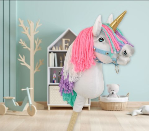 Hobby Horse Jednorożec na kiju mały biały z kolorową grzywą i złotym rogiem Hobby Horse Jednorożec na kiju mały biały z kolorową grzywą i złotym rogiem